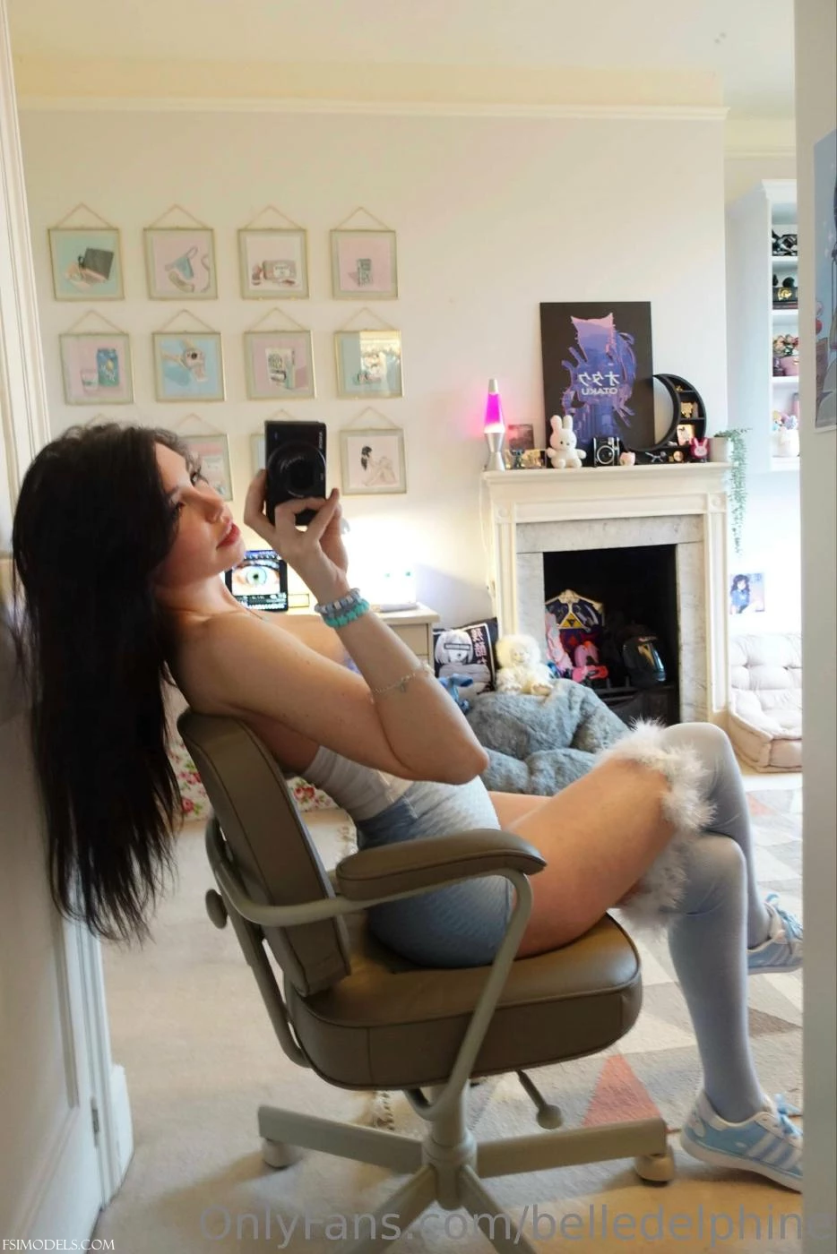 Belle Delphine Blue Booty Shorts Leaked Onlyfans Photos - 55