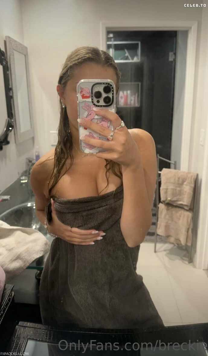 Breckie Hill OnlyFans Nude Bathroom Photos - 34 Breckie Hill OnlyFans Nude Bathroom Photos - 33