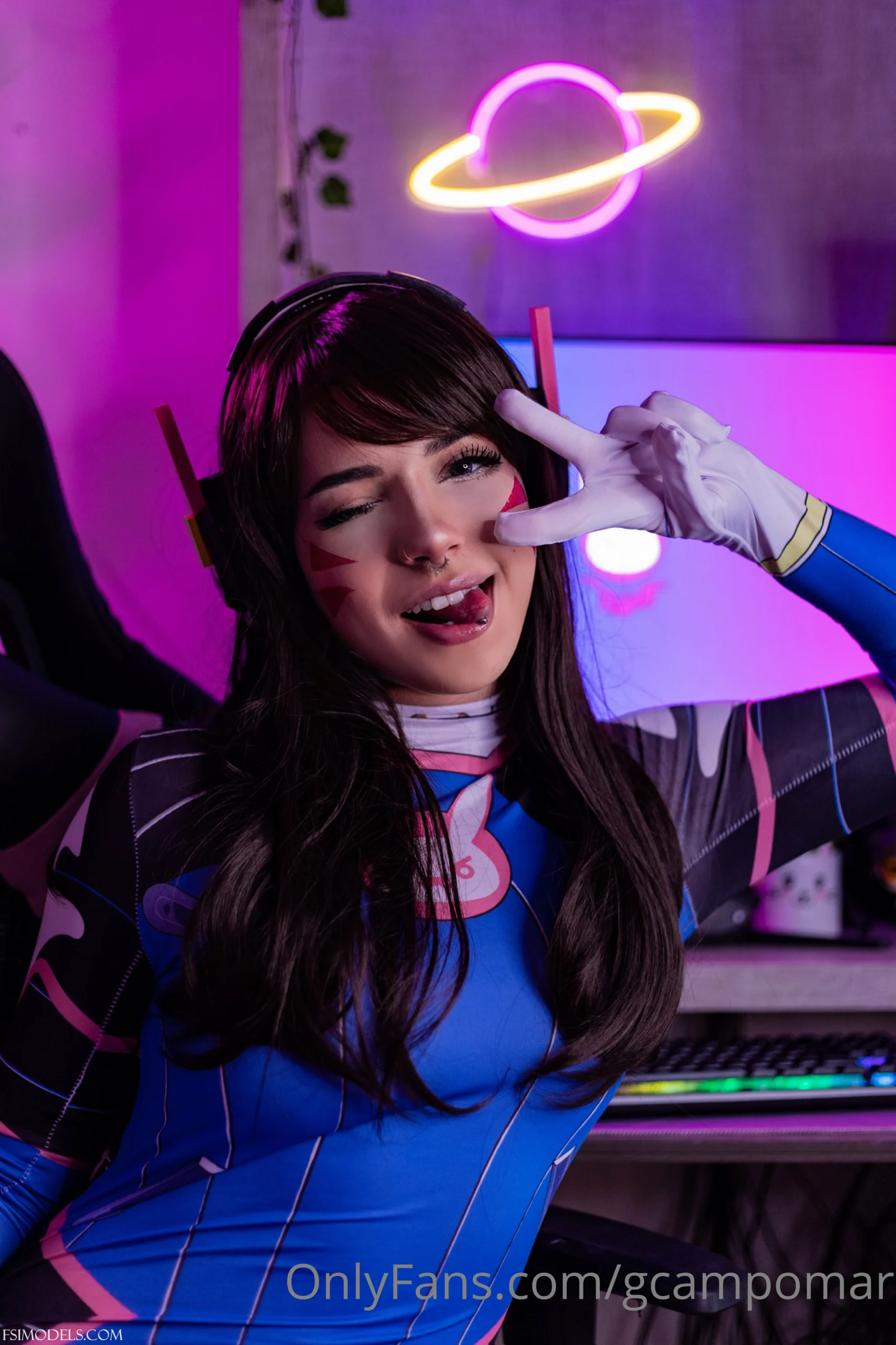 Giovanna Campomar – D.Va Cosplay Photos - 6 Giovanna Campomar – D.Va Cosplay Photos - 5