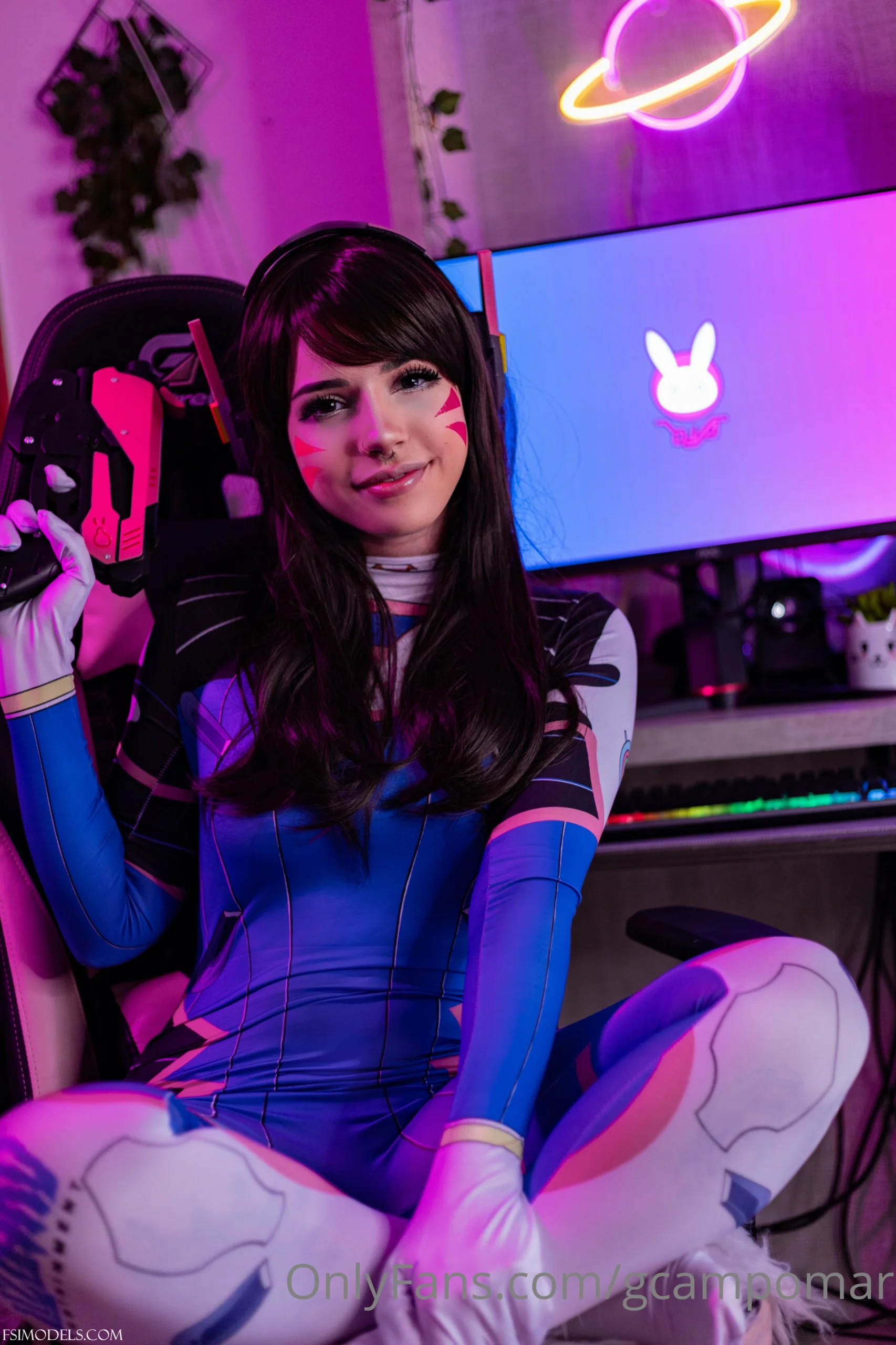 Giovanna Campomar – D.Va Cosplay Photos - 12 Giovanna Campomar – D.Va Cosplay Photos - 11