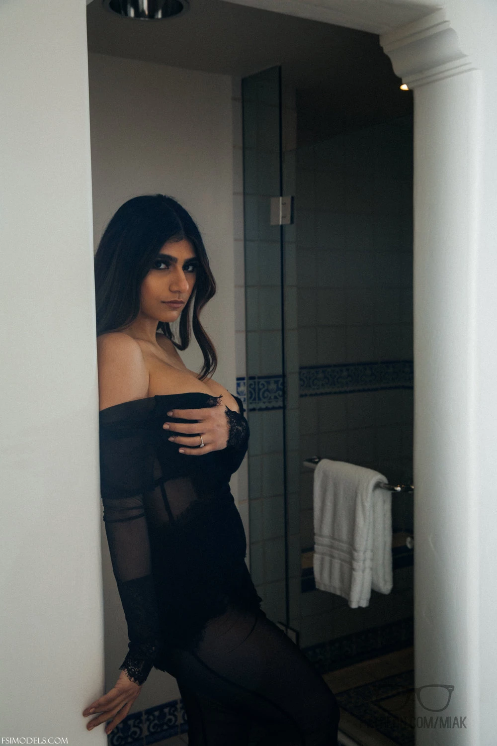Mia Khalifa Sexy Black Lingerie Bedroom Leaked Photoshoot - 2 Mia Khalifa Sexy Black Lingerie Bedroom Leaked Photoshoot - 1