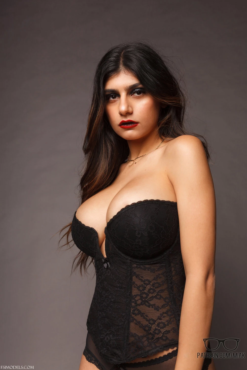 Mia Khalifa Sexy Tennis Outdoor Photoshoot Photos - 24 Mia Khalifa Sexy Tennis Outdoor Photoshoot Photos - 23