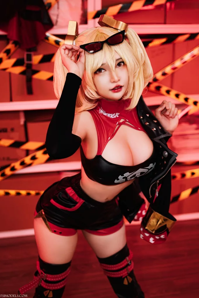 Potato Godzilla - Burnice Cosplay Photos - 30 Potato Godzilla - Burnice Cosplay Photos - 29