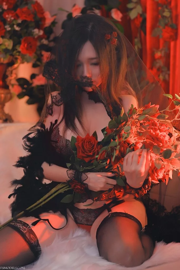 Potato Godzilla Gothic Bride Lingerie Set Photos - 14 Potato Godzilla Gothic Bride Lingerie Set Photos - 13