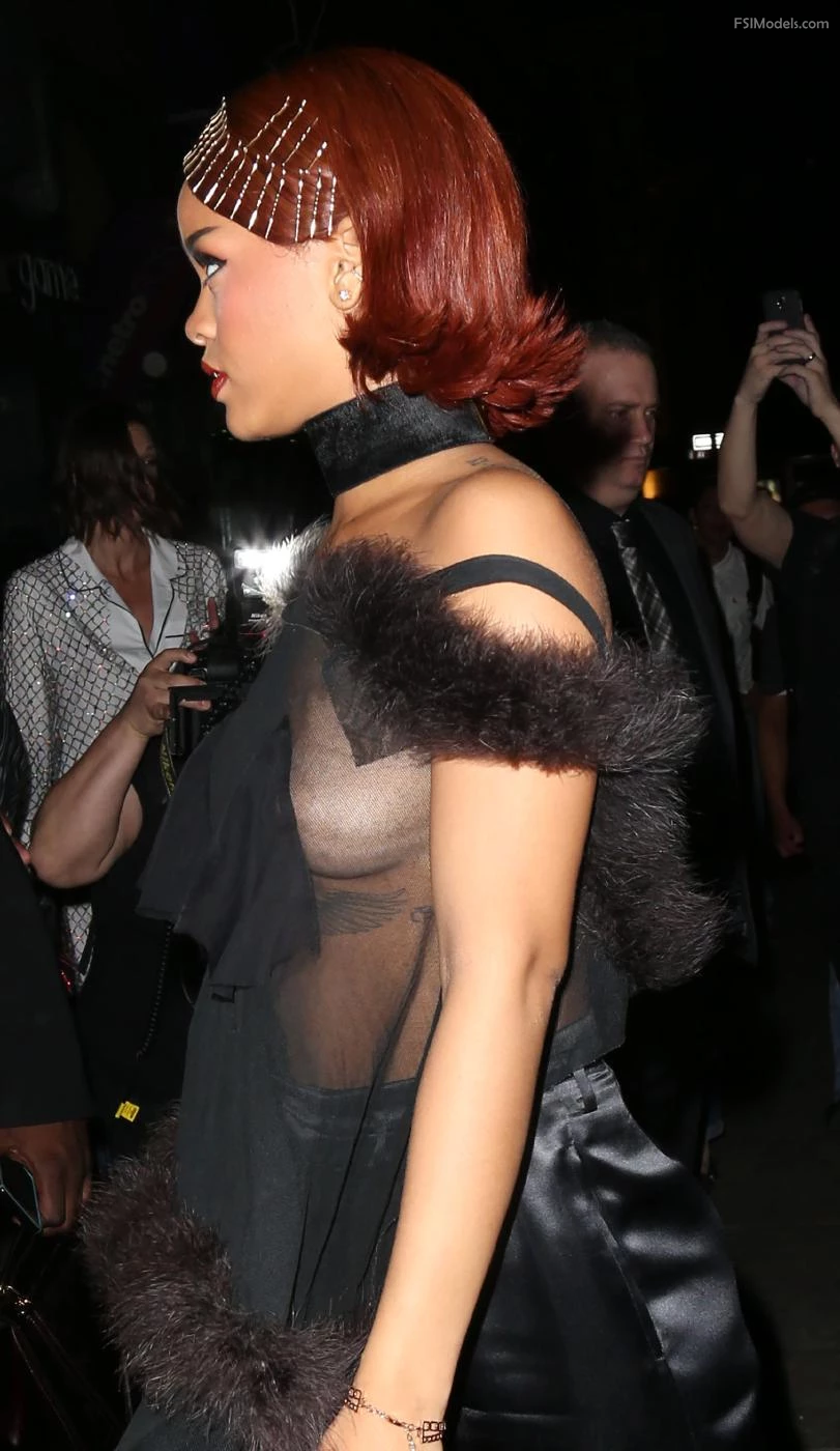 Rihanna Candid See-Through Nipple Slip Photos Leaked Photos - 37