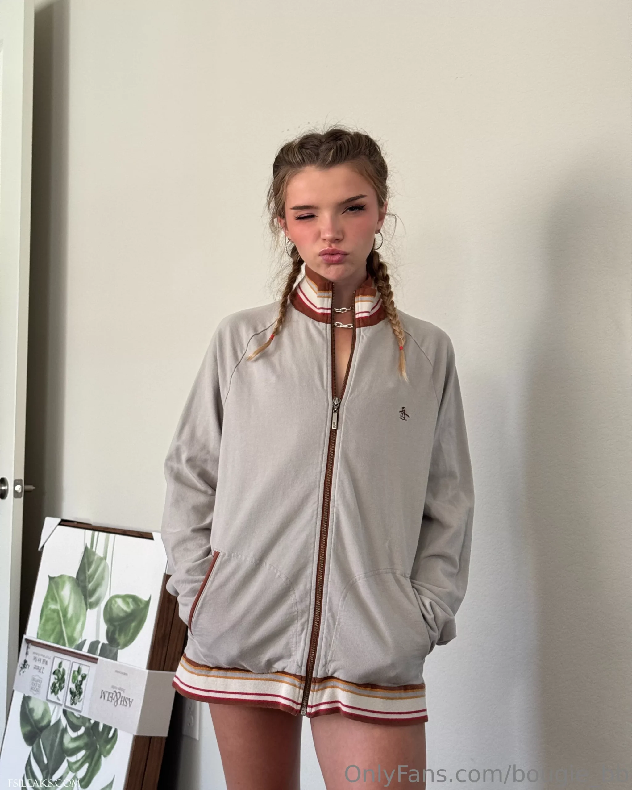 Briebellee OnlyFans Nude Shaved Pussy Set - 10 Briebellee OnlyFans Nude Shaved Pussy Set - 9