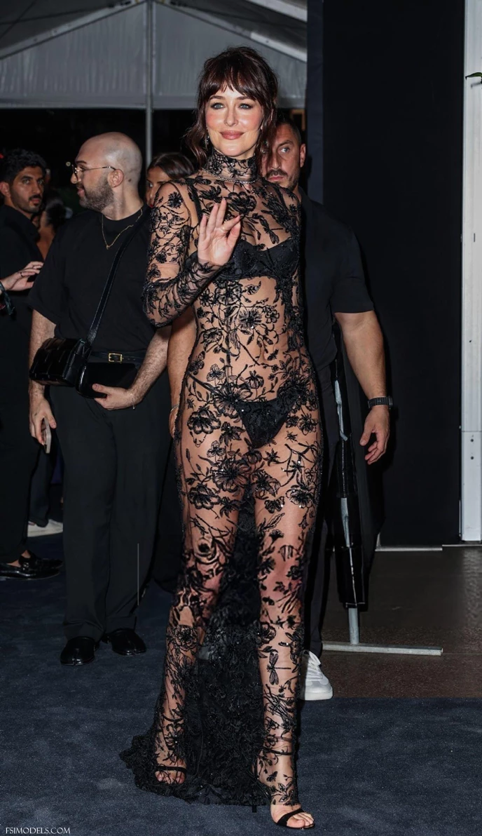 Dakota Johnson's Daring Gucci Gown Set - 67