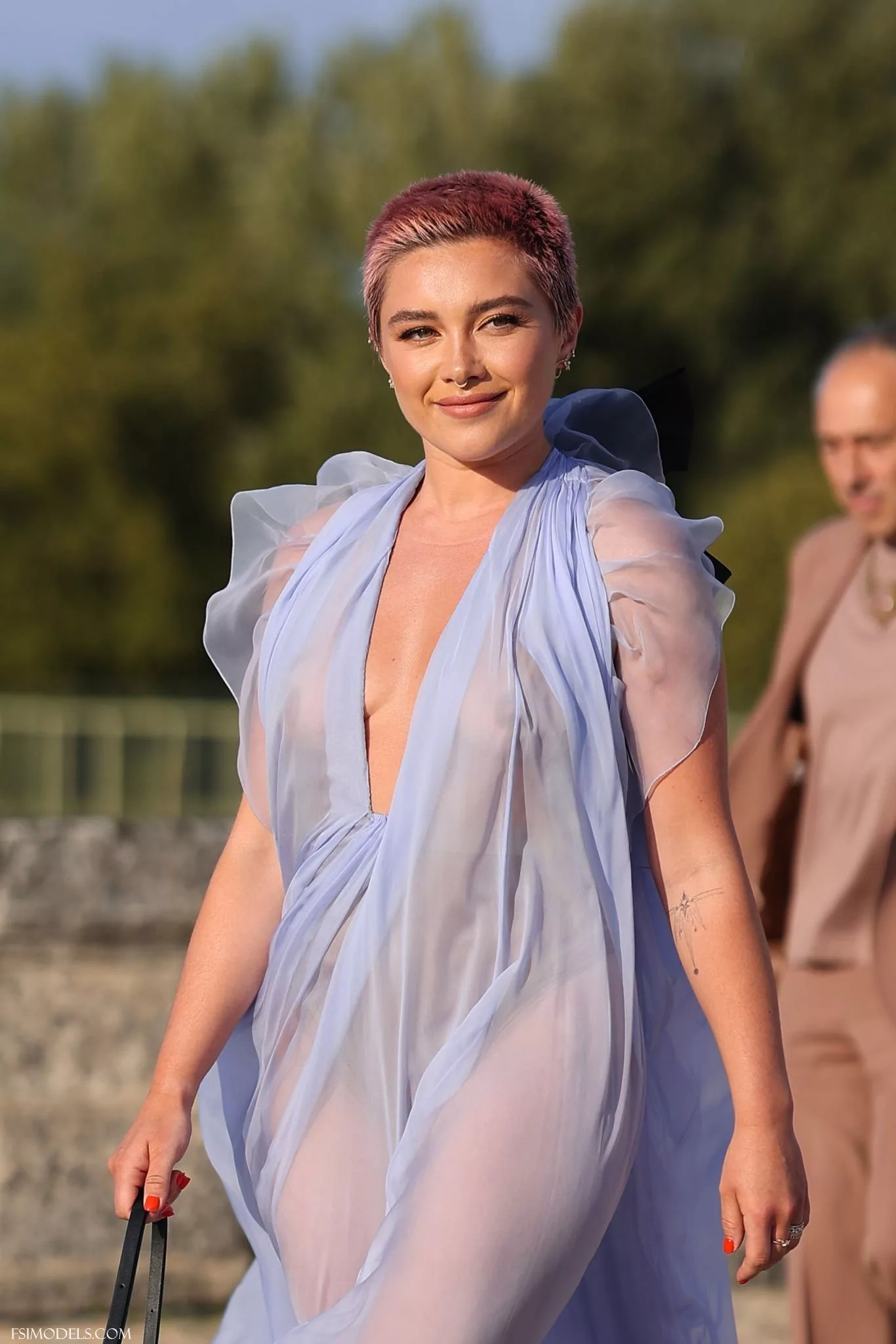 Florence Pugh Nude Ethereal Valentino See Through Gown Photos - 7