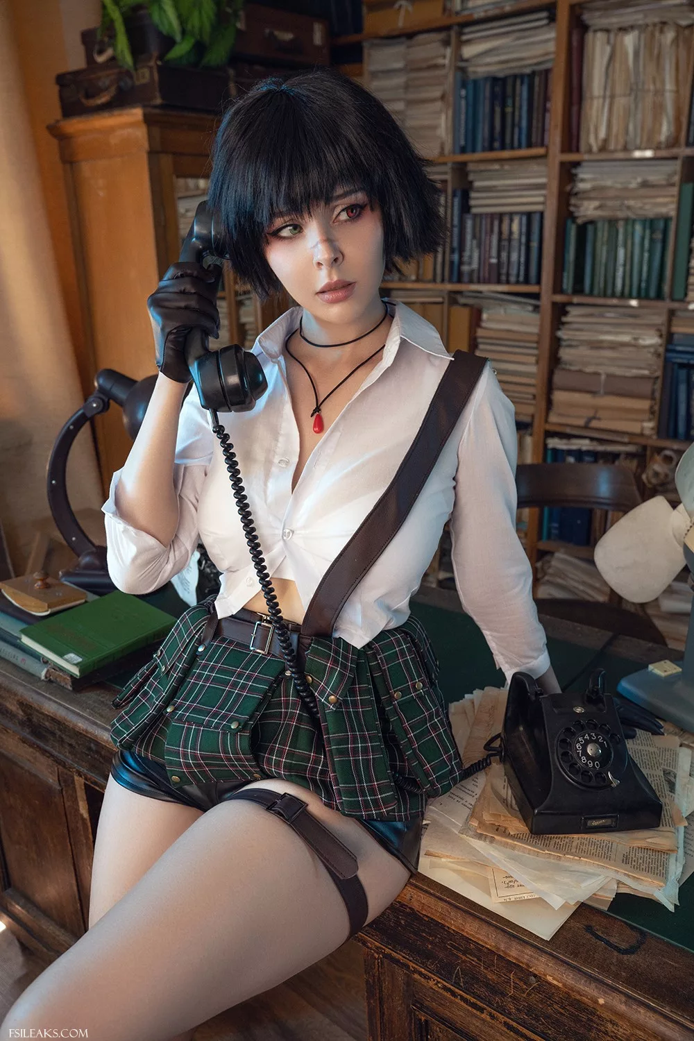 Helly Valentine OnlyFans Devil May Cry Cosplay Nude Set - 6 Helly Valentine OnlyFans Devil May Cry Cosplay Nude Set - 5