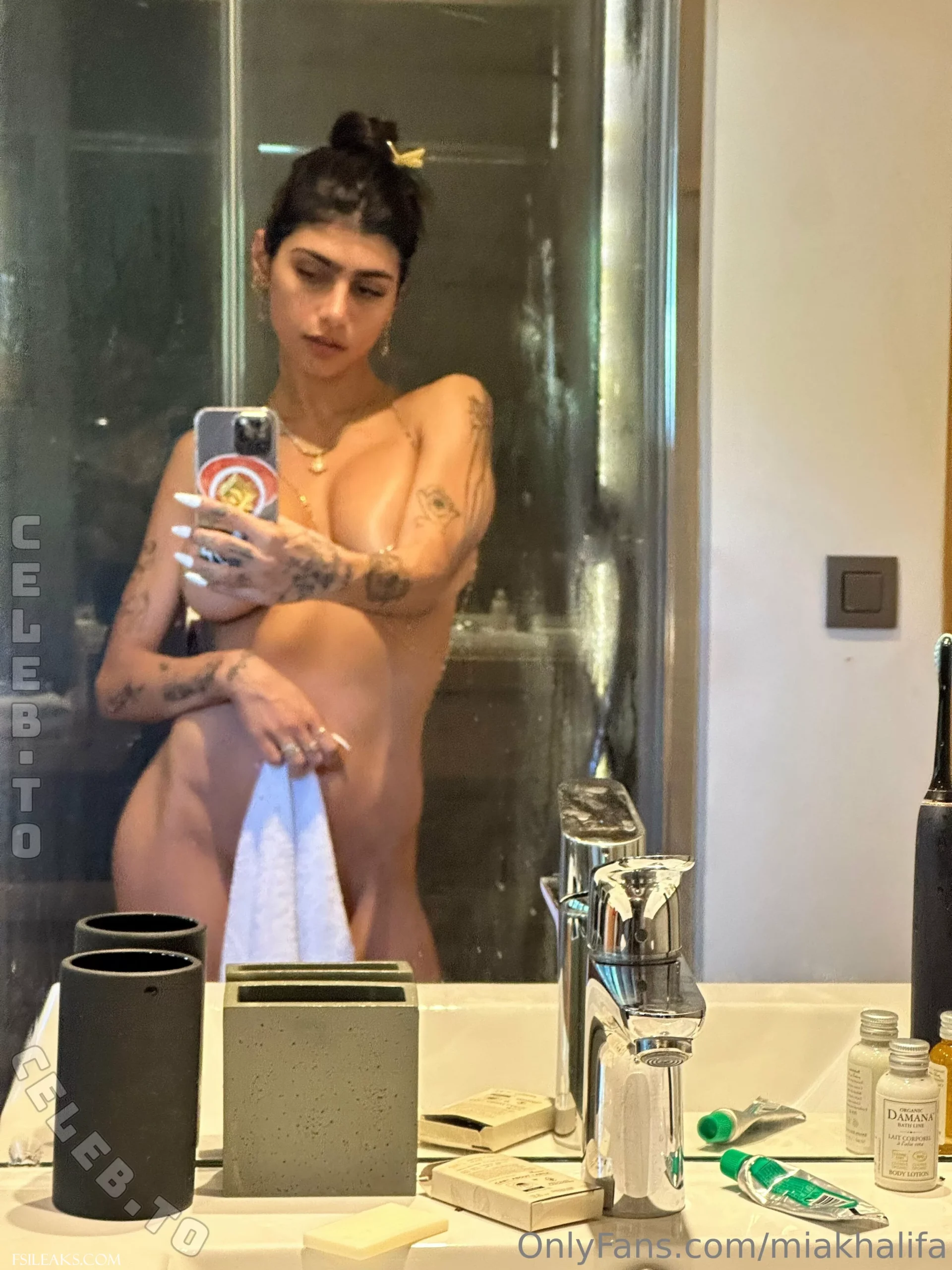 Mia Khalifa OnlyFans Nude leaked Bathroom Selfies - 6 Mia Khalifa OnlyFans Nude leaked Bathroom Selfies - 5