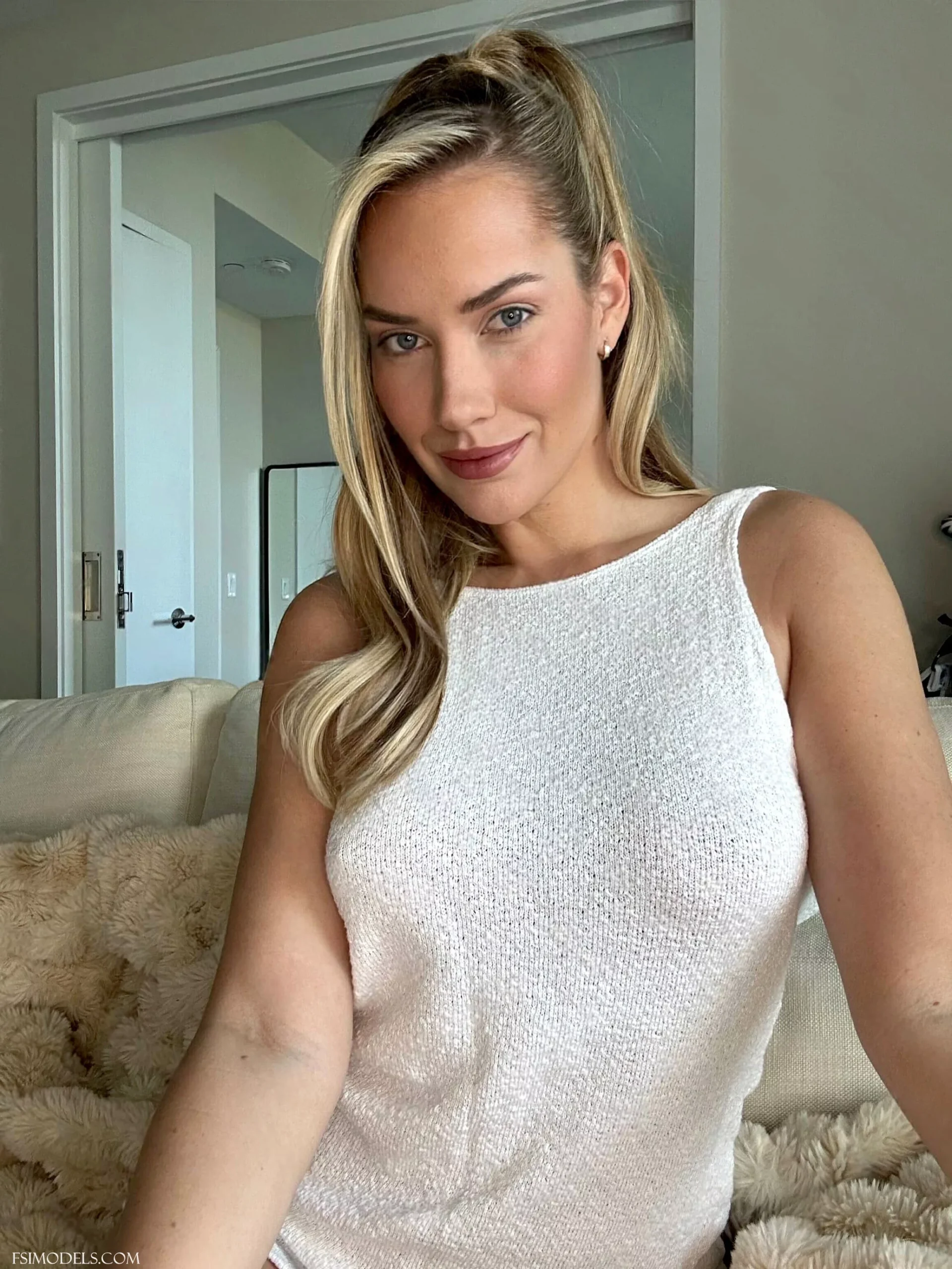 Paige Spiranac White Top & Lingerie Set Photos - 10 Paige Spiranac White Top & Lingerie Set Photos - 9