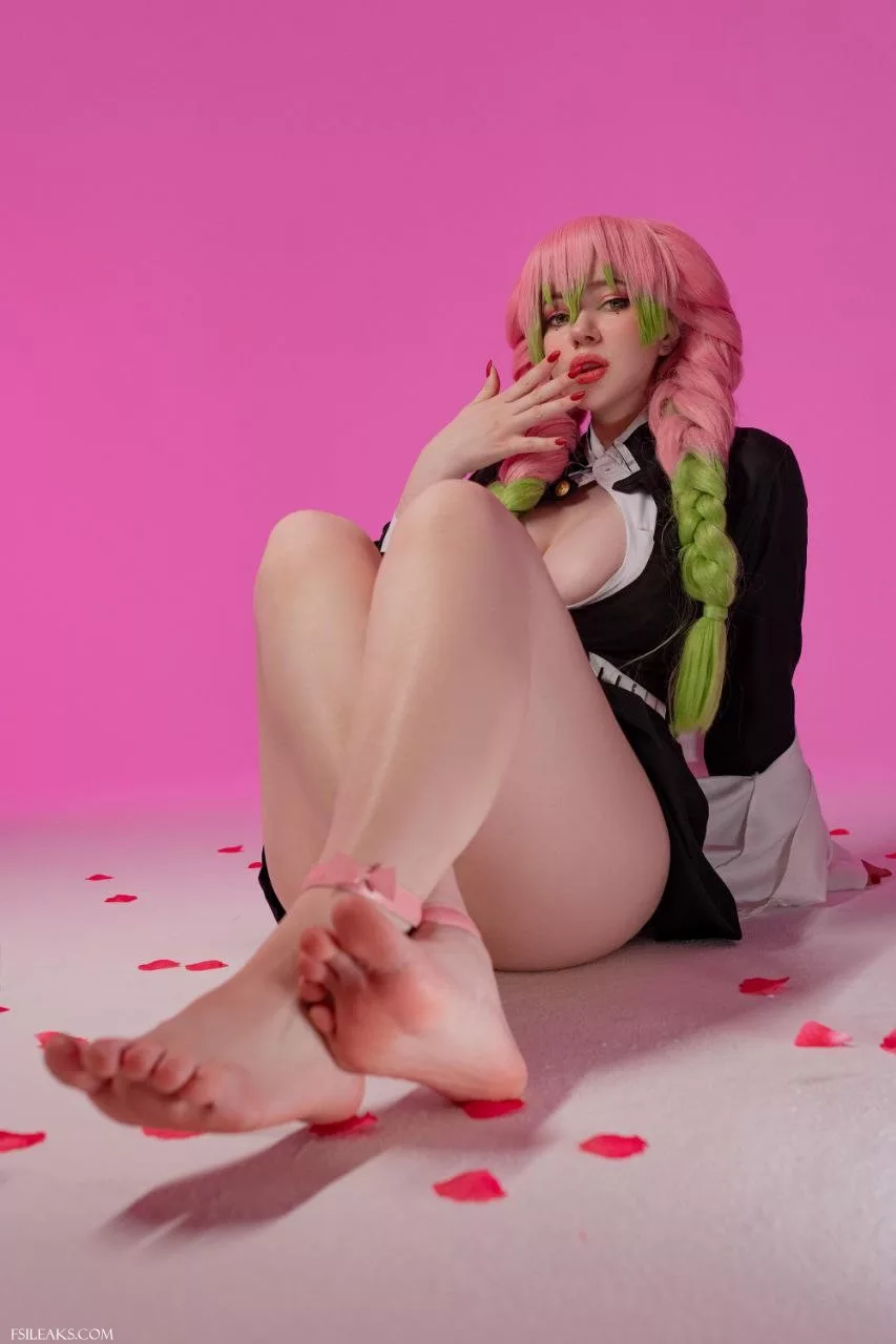Alina Becker OnlyFans Mitsuri Kanroji Cosplay Set - 43