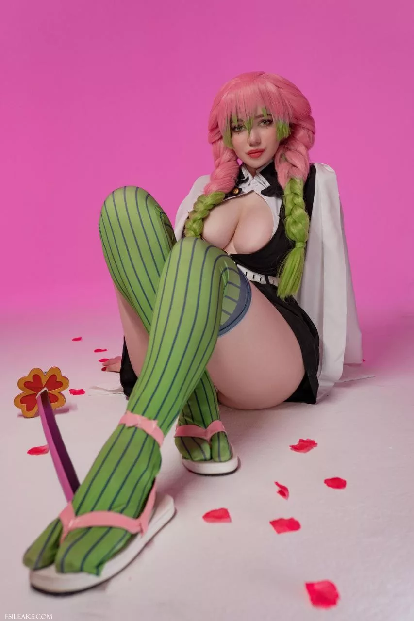 Alina Becker OnlyFans Mitsuri Kanroji Cosplay Set - 45