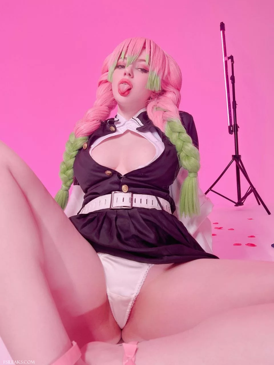 Alina Becker OnlyFans Mitsuri Kanroji Cosplay Set - 57