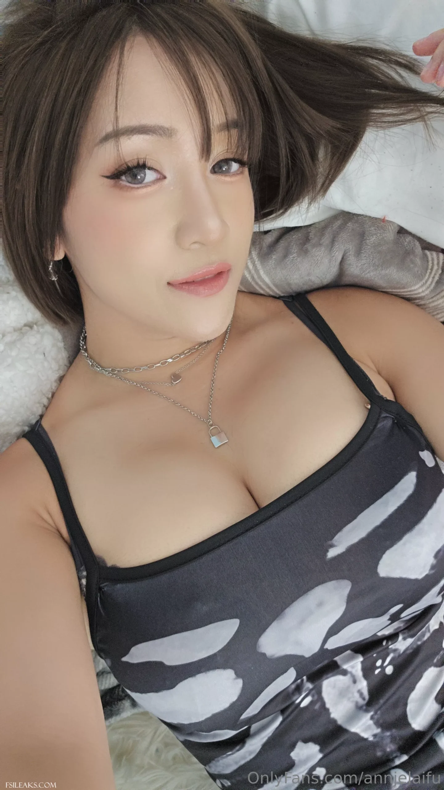 Annjela Saet OnlyFans Sexy Teasing Hot Selfies - 18 Annjela Saet OnlyFans Sexy Teasing Hot Selfies - 17