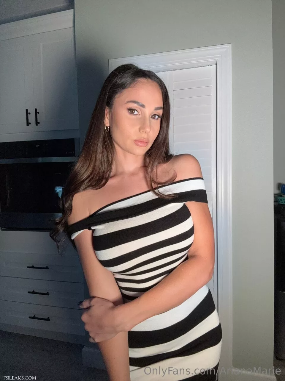 Ariana Marie OnlyFans Bodycon Dress Nude Set - 2 Ariana Marie OnlyFans Bodycon Dress Nude Set - 1