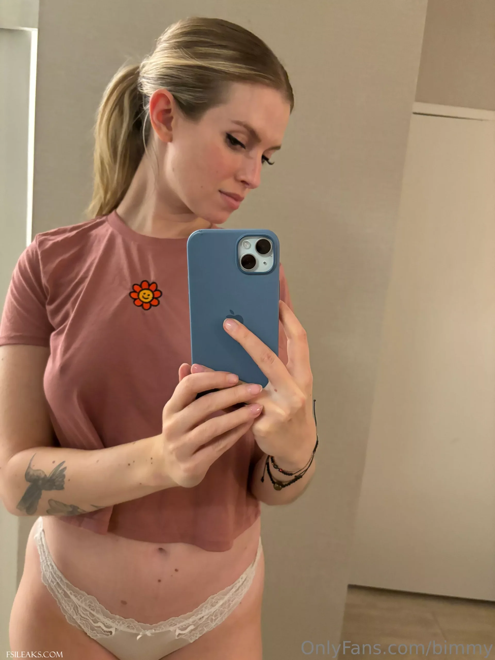 Barbara Dunkelman OnlyFans Naked Ass Selfies - 2 Barbara Dunkelman OnlyFans Naked Ass Selfies - 1