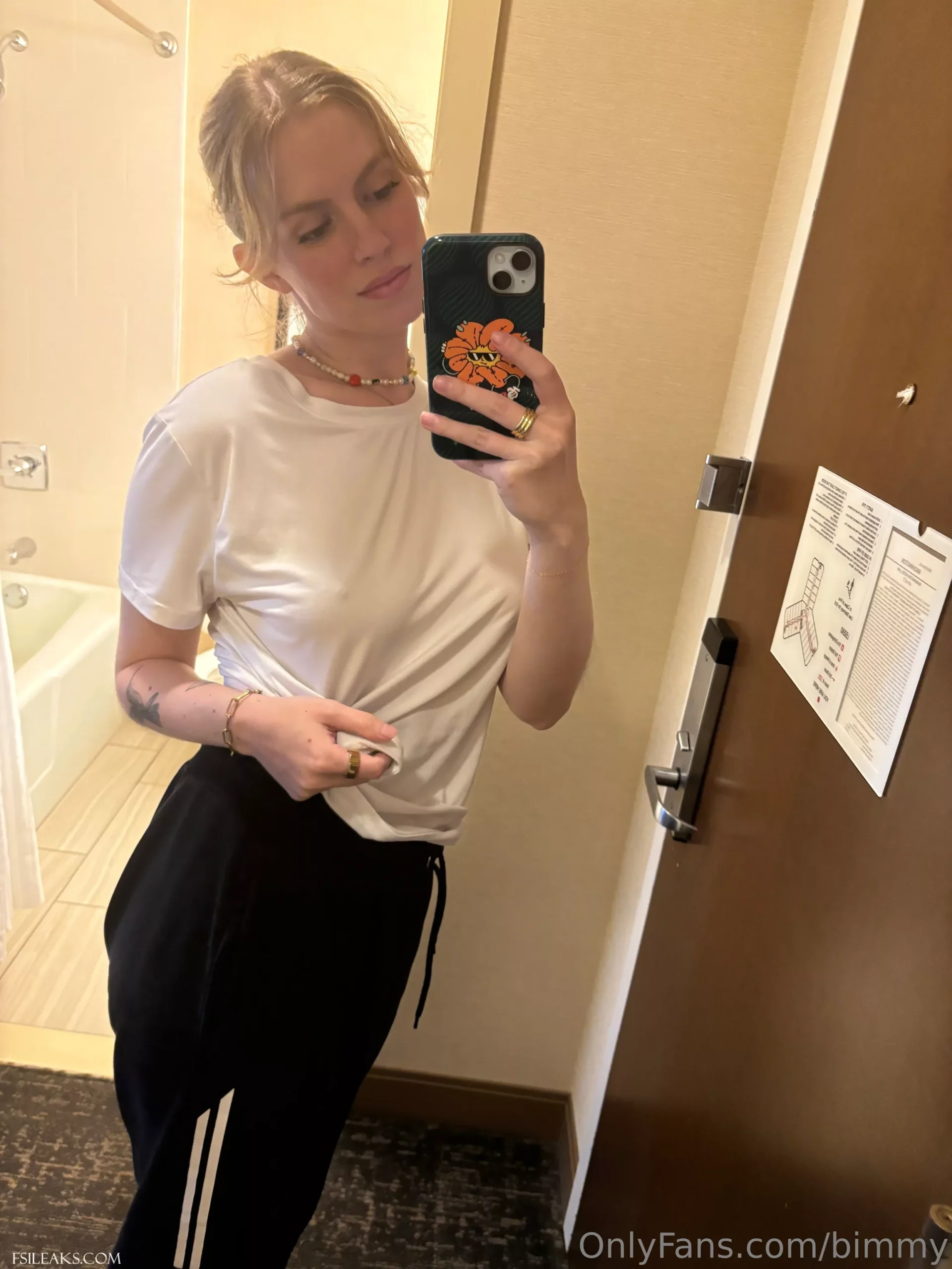 Barbara Dunkelman OnlyFans Nipple Tease Selfies - 14 Barbara Dunkelman OnlyFans Nipple Tease Selfies - 13