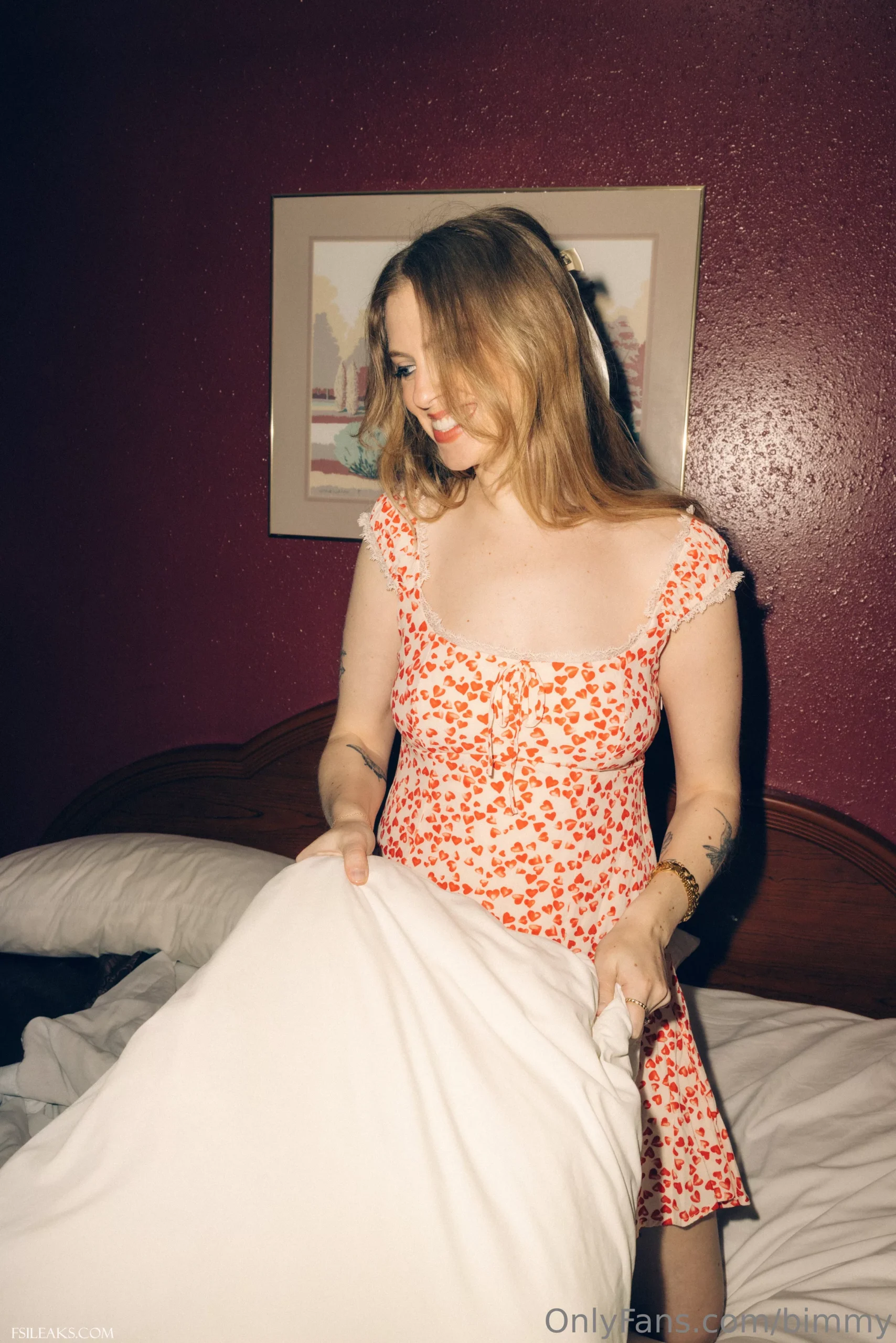 Barbara Dunkelman OnlyFans Pillow Fight Tease Set - 8 Barbara Dunkelman OnlyFans Pillow Fight Tease Set - 7