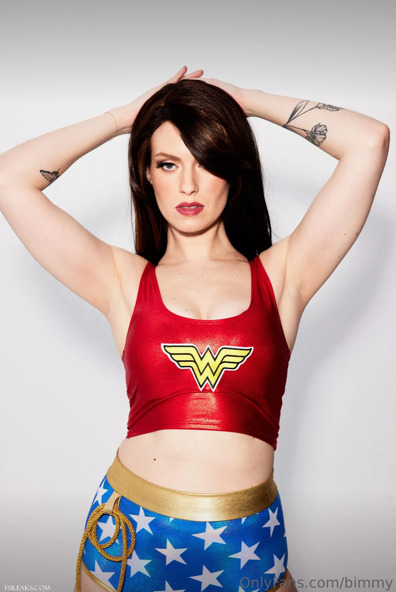 Barbara Dunkelman OnlyFans Wonder Woman Cosplay Set - 6 Barbara Dunkelman OnlyFans Wonder Woman Cosplay Set - 5