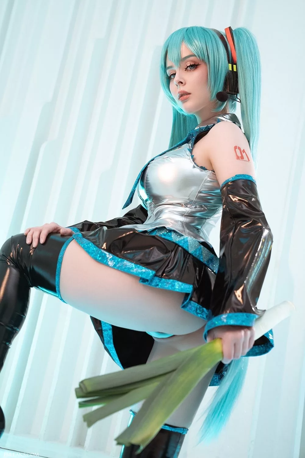 Helly Valentine Nude Pussy Hatsune Miku Cosplay Set - 27