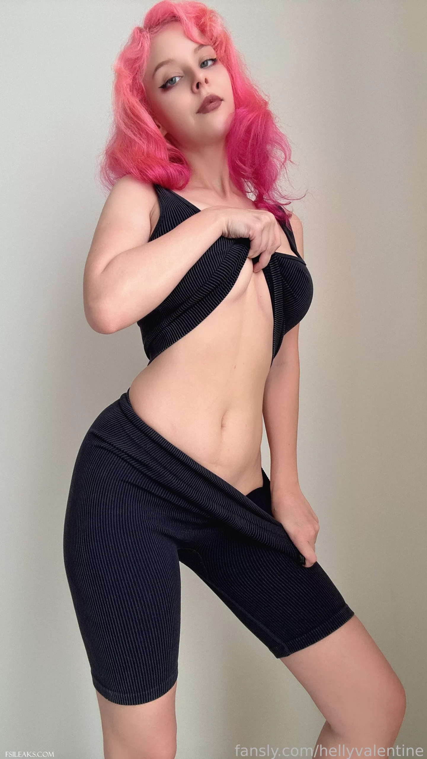 Helly Valentine OnlyFans Gym Girlfriend Cospaly Set - 54 Helly Valentine OnlyFans Gym Girlfriend Cospaly Set - 53