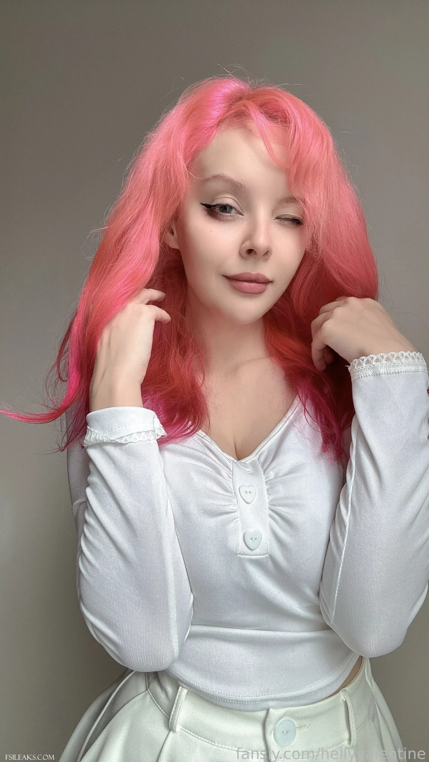 Helly Valentine OnlyFans White Short Skirts Set - 12 Helly Valentine OnlyFans White Short Skirts Set - 11