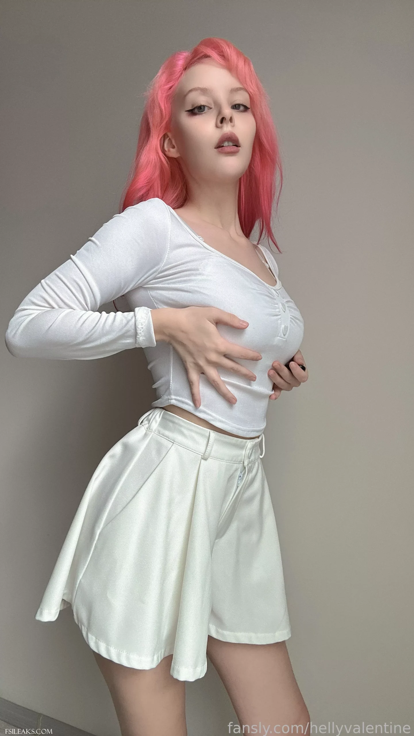 Helly Valentine OnlyFans White Short Skirts Set - 24 Helly Valentine OnlyFans White Short Skirts Set - 23