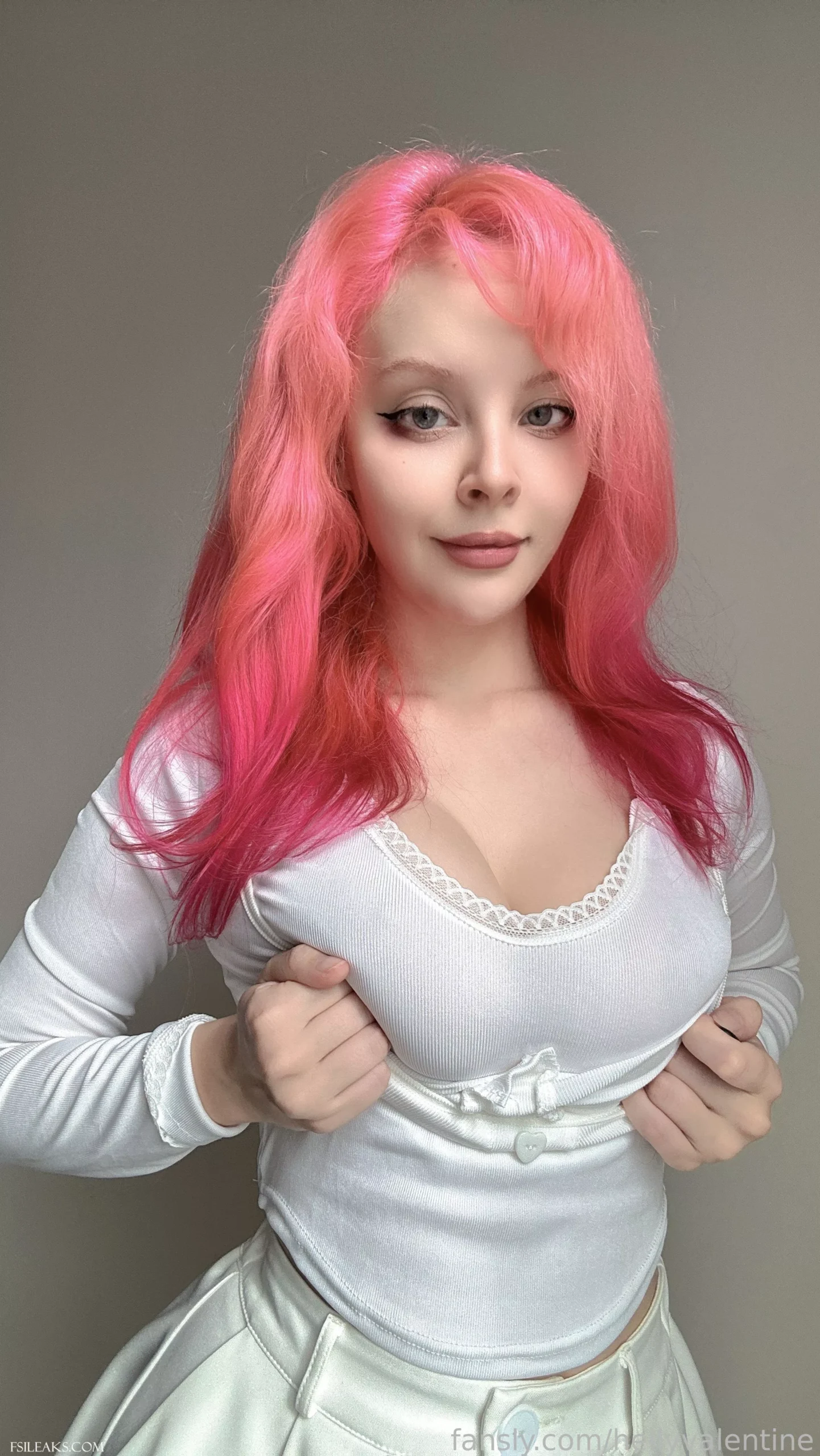 Helly Valentine OnlyFans White Short Skirts Set - 28 Helly Valentine OnlyFans White Short Skirts Set - 27