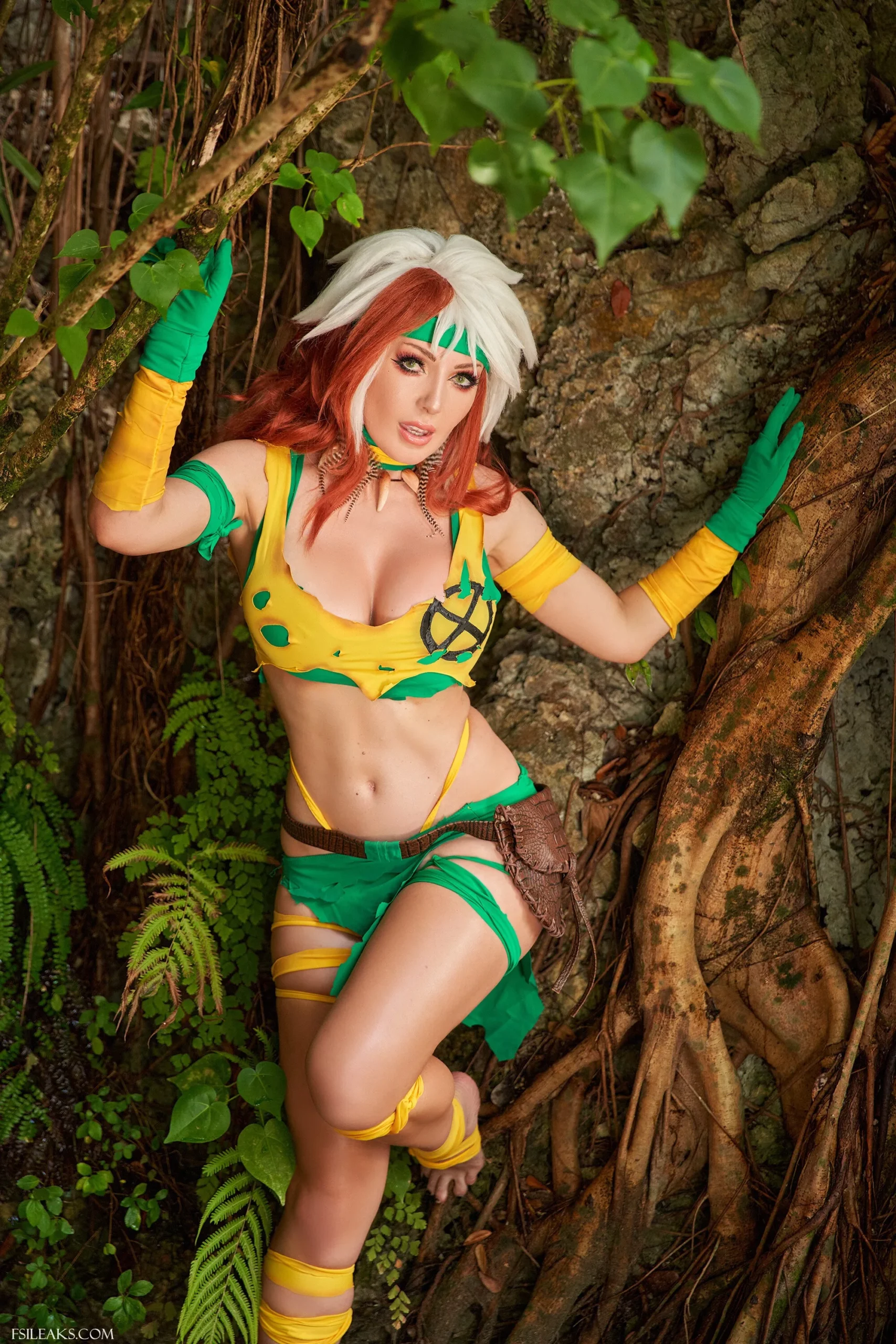 Jessica Nigri Rogue the X-Men Cosplay Set - 18 Jessica Nigri Rogue the X-Men Cosplay Set - 17