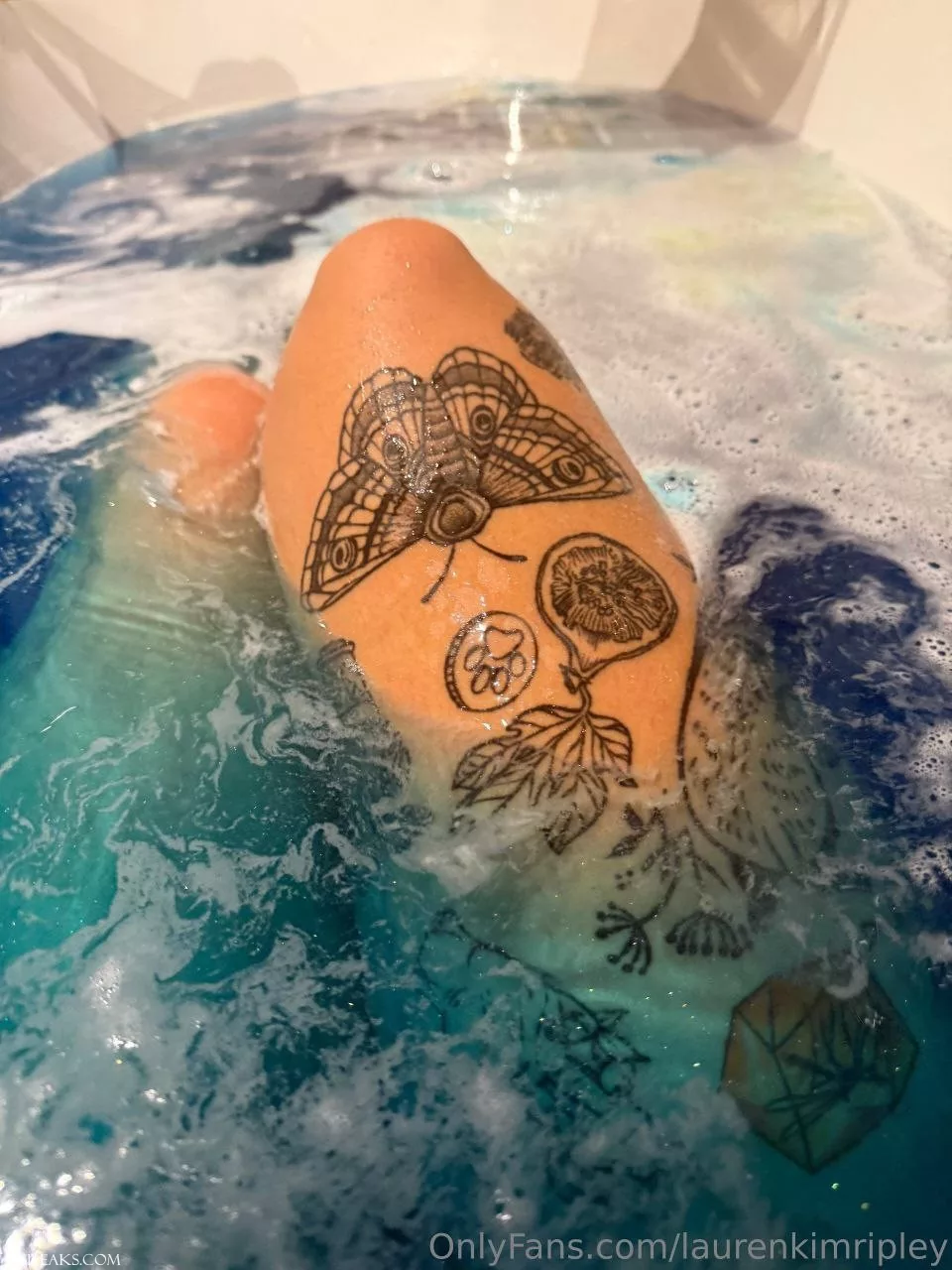 Lauren Kim Ripley OnlyFans Bathtub Nude Selfies - 6 Lauren Kim Ripley OnlyFans Bathtub Nude Selfies - 5