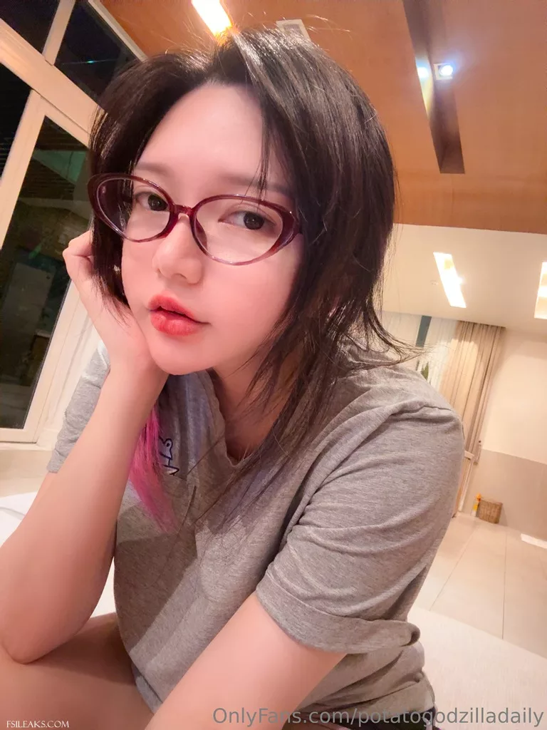 Potato Godzilla OnlyFans September Leaked Photos - 34 Potato Godzilla OnlyFans September Leaked Photos - 33