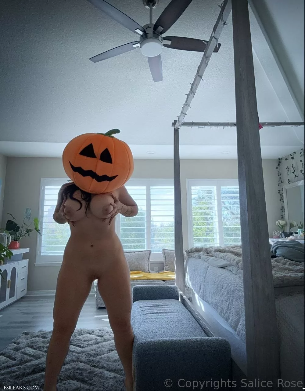 Salice Rose OnlyFans Pumpkin Head Nude Set - 7