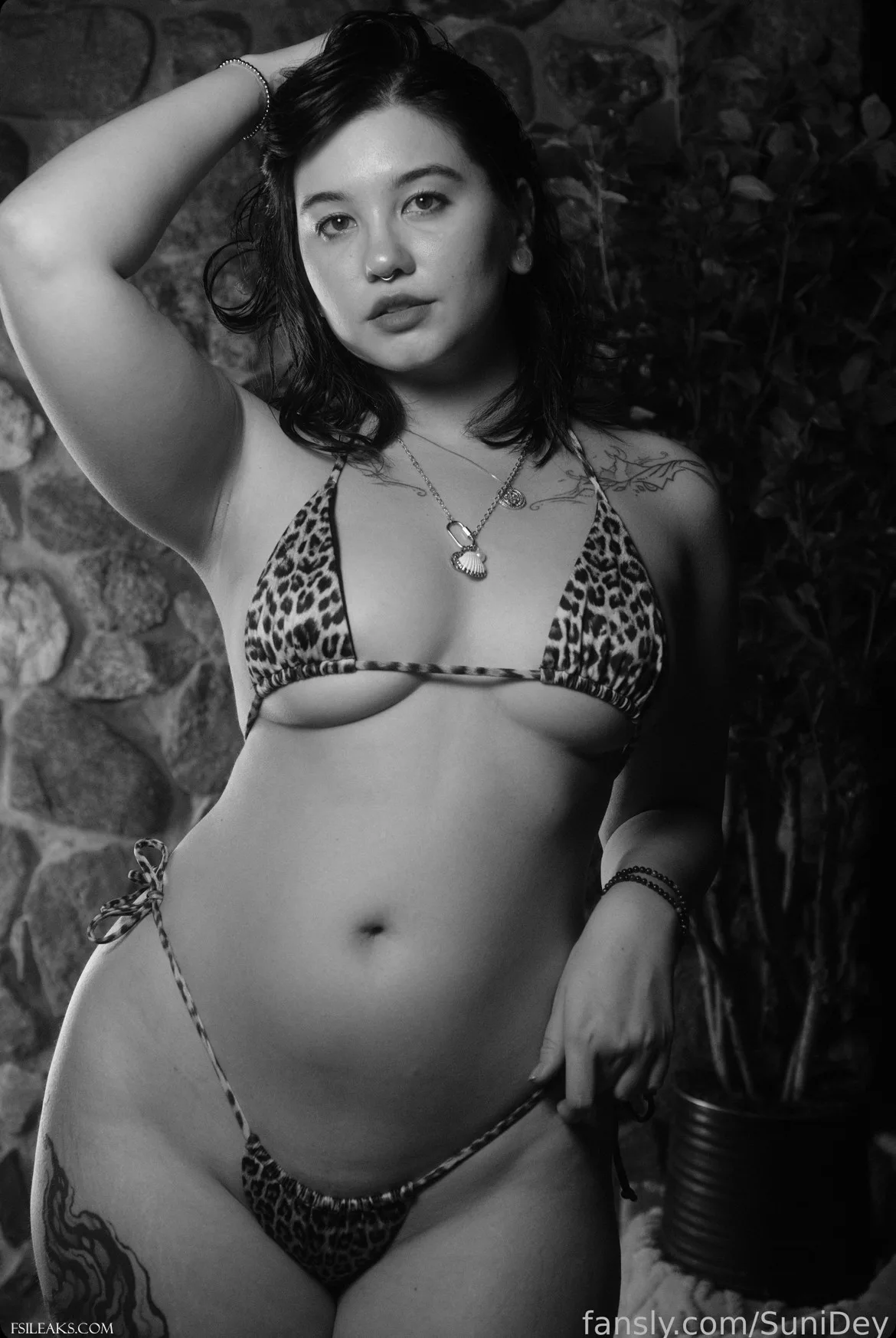 Sunidey Fansly Leopard Microkini Black & White Tease Set - 8 Sunidey Fansly Leopard Microkini Black & White Tease Set - 7