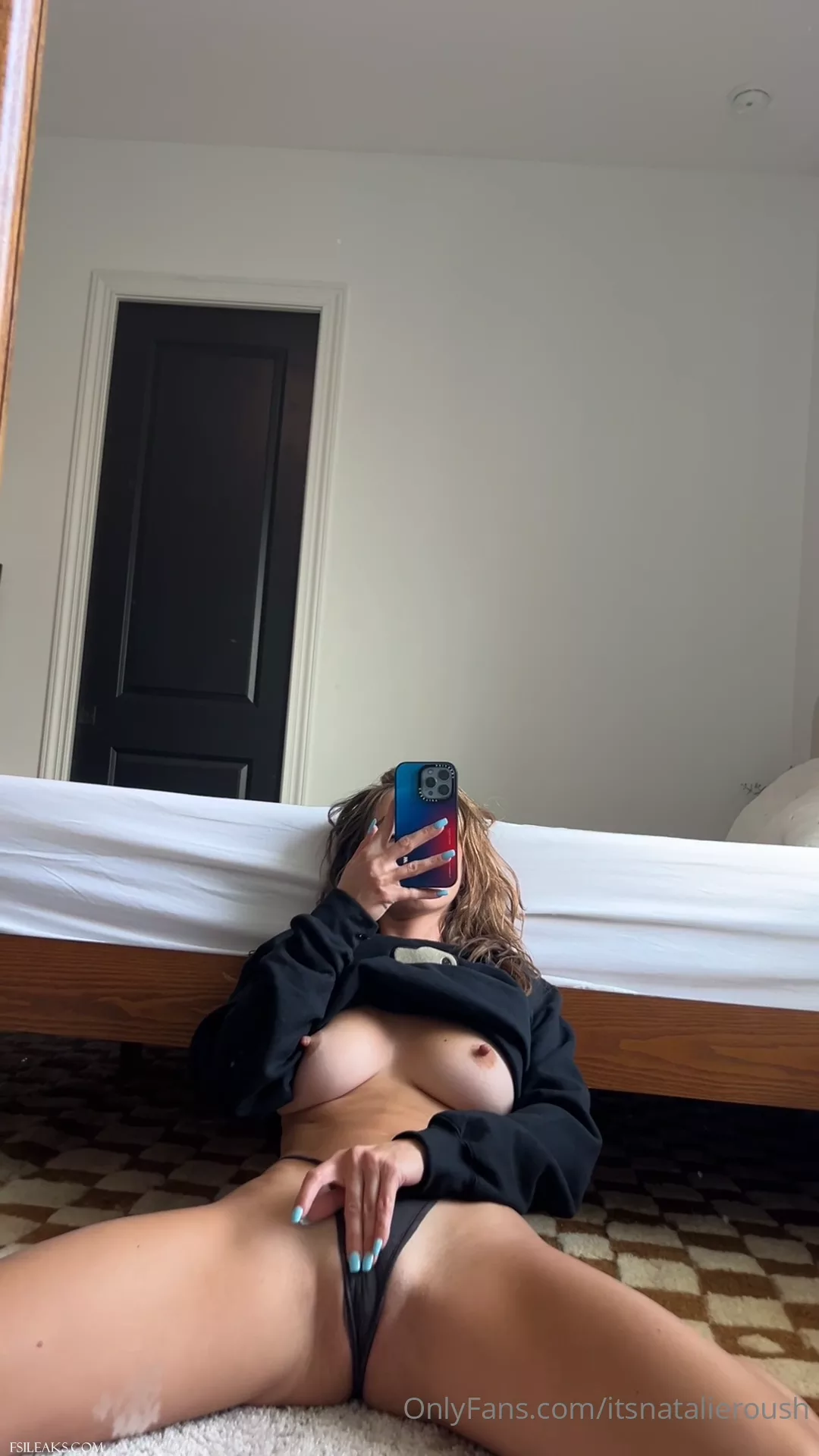 Natalie Roush OnlyFans Caressing Herself Pussy Set - 13