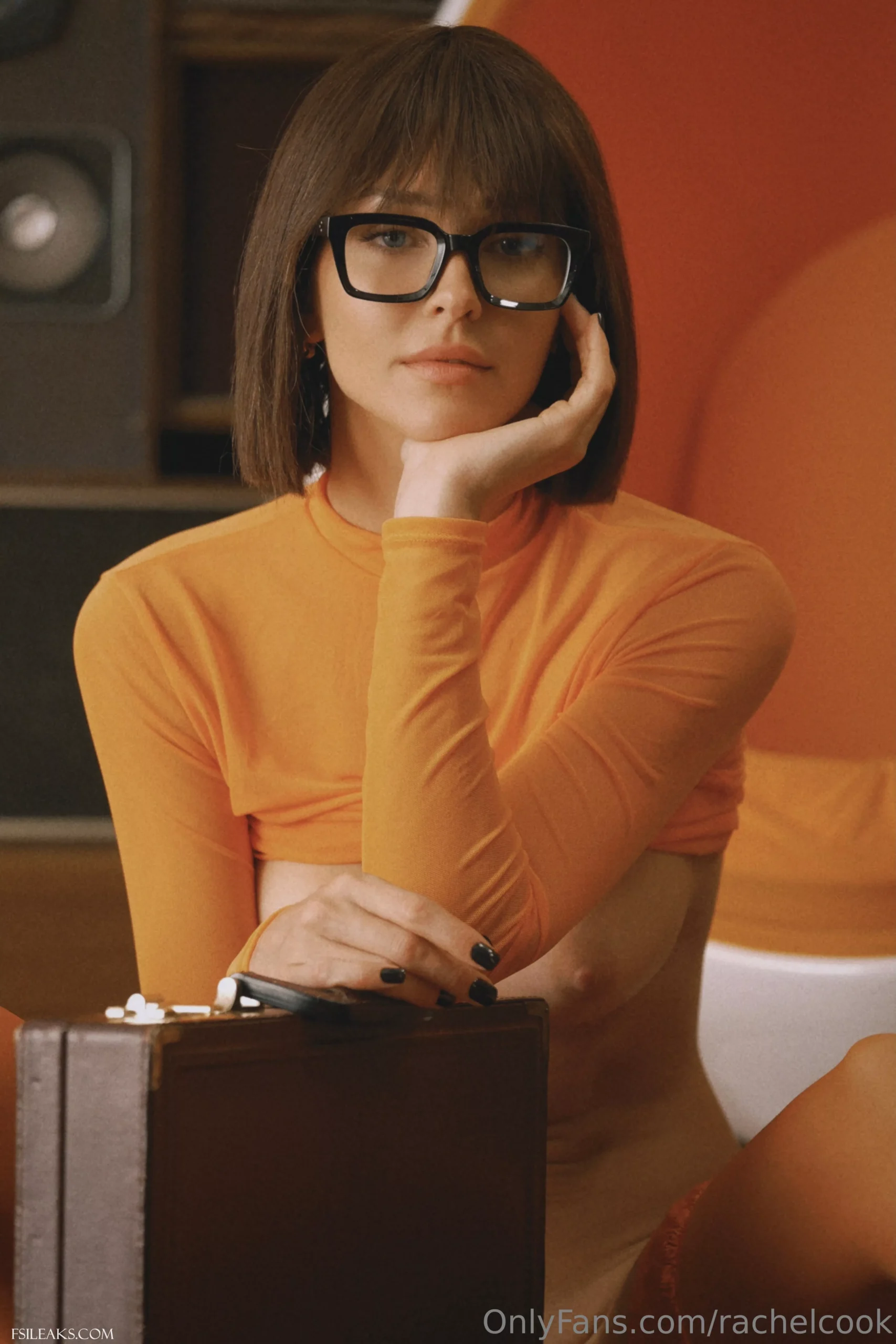 Rachel Cook OnlyFans Velma Cosplay Nude Set - 9