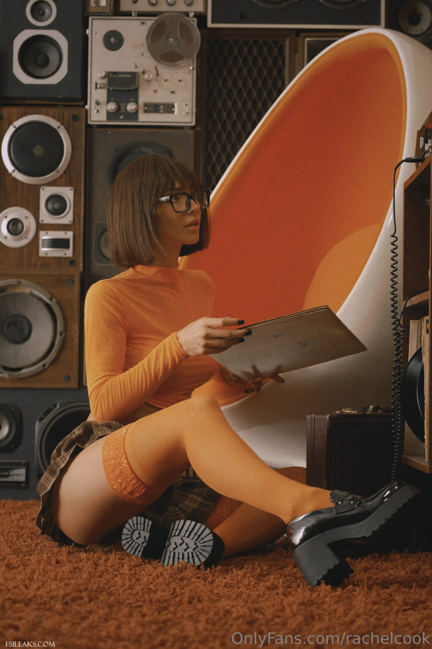 Rachel Cook OnlyFans Velma Cosplay Nude Set - 37