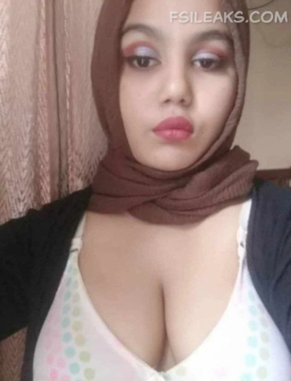 Bangladeshi Chubby Hijabi Girl Boobs Nude Show - 57