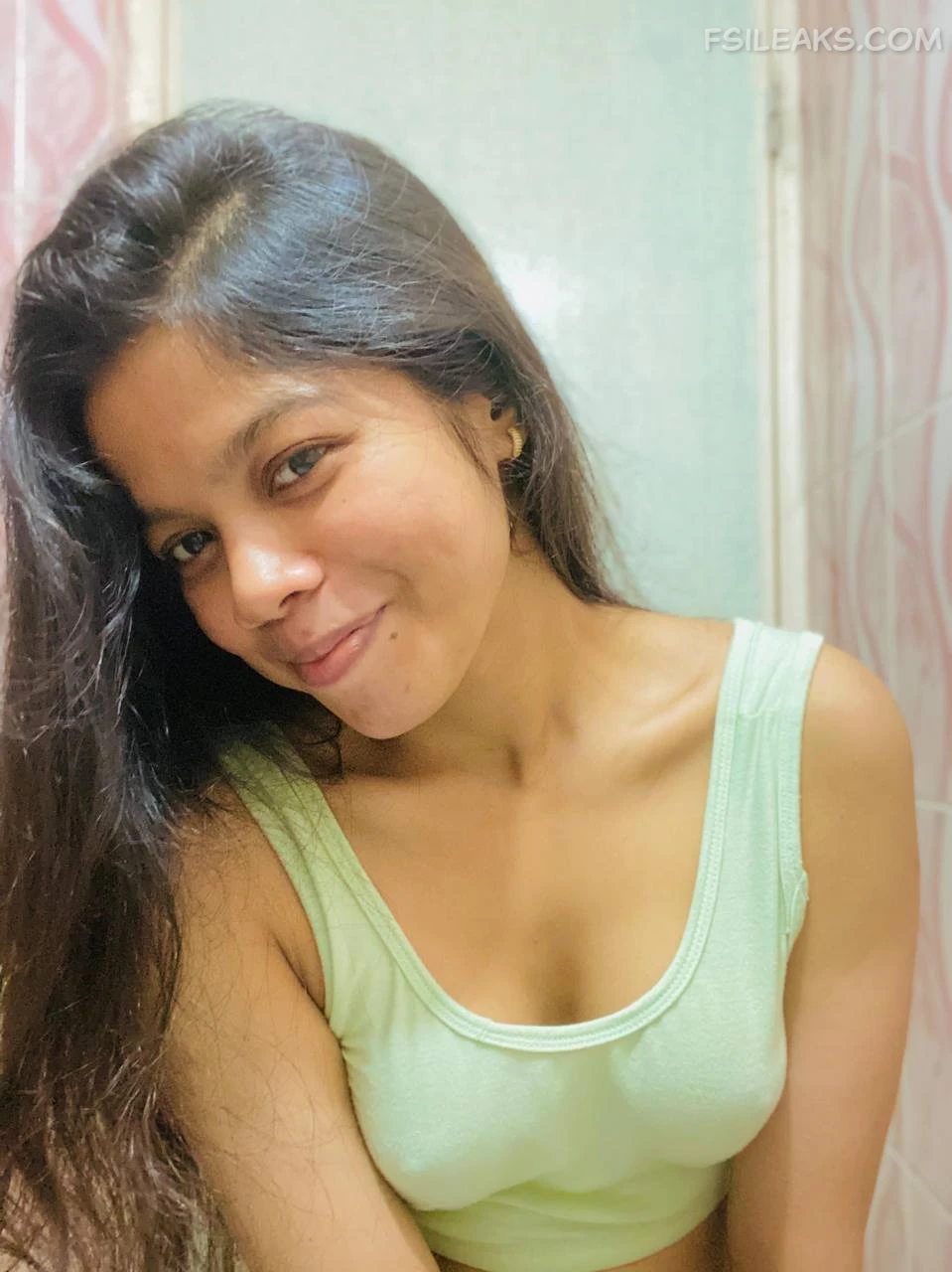 Beautiful Cute Hijabi Girlfriend Nude Show Photos Part 1 - 43