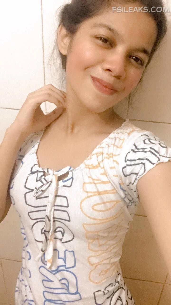 Beautiful Cute Hijabi Girlfriend Nude Show Photos Part 2 - 55