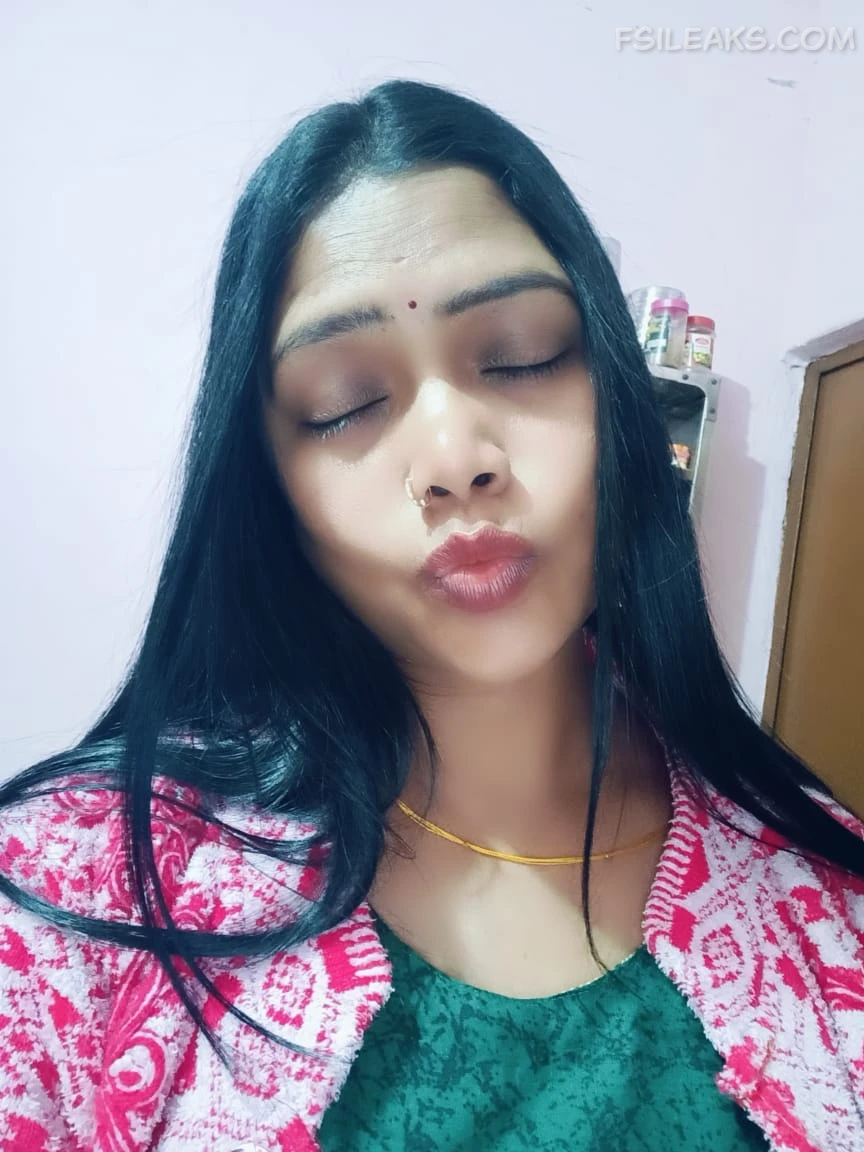 Beautiful Horny Tanker Bhabhi Nude Photos - 22 Beautiful Horny Tanker Bhabhi Nude Photos - 21