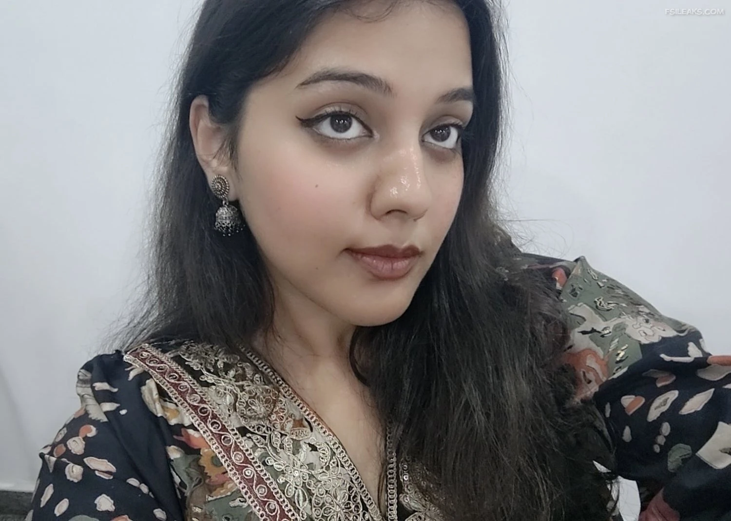 Beautiful Slim Girlfriend Nude Show Photos - 6 Beautiful Slim Girlfriend Nude Show Photos - 5