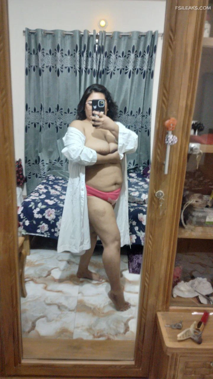 Big Chubby Tanker Girlfriend Nude Show Photos - 22 Big Chubby Tanker Girlfriend Nude Show Photos - 21