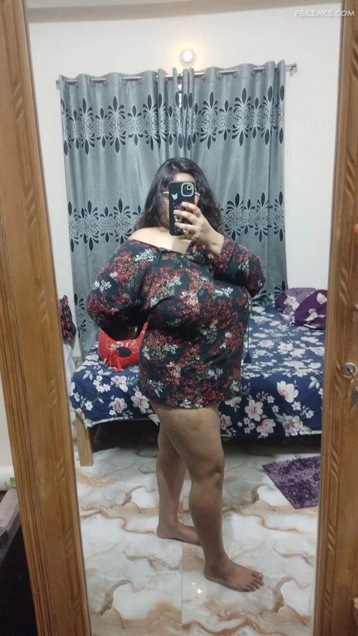 Big Chubby Tanker Girlfriend Nude Show Photos - 4 Big Chubby Tanker Girlfriend Nude Show Photos - 3