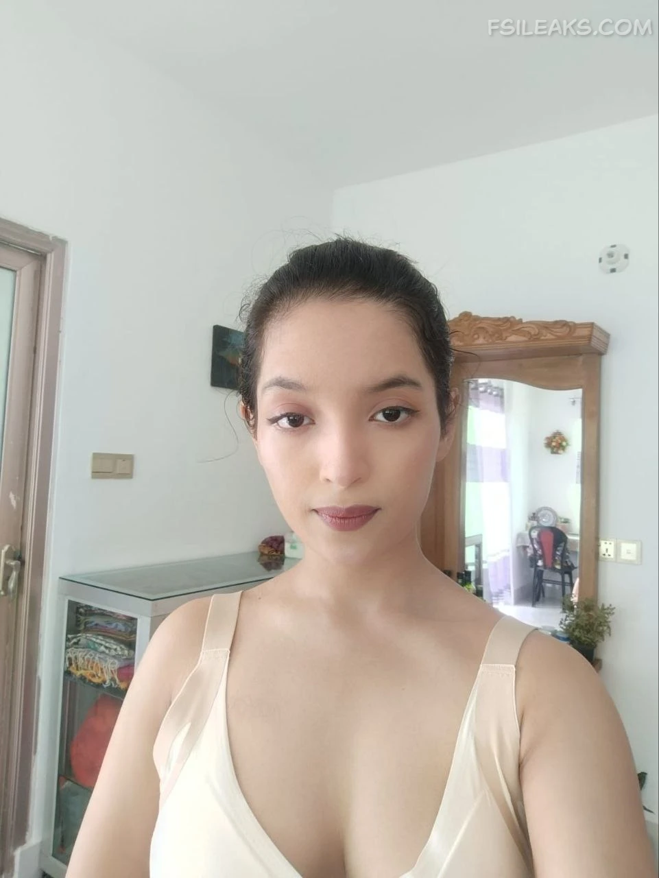 Boyfriend Exposed Sexy Girlfriend's Nude Photo - 11