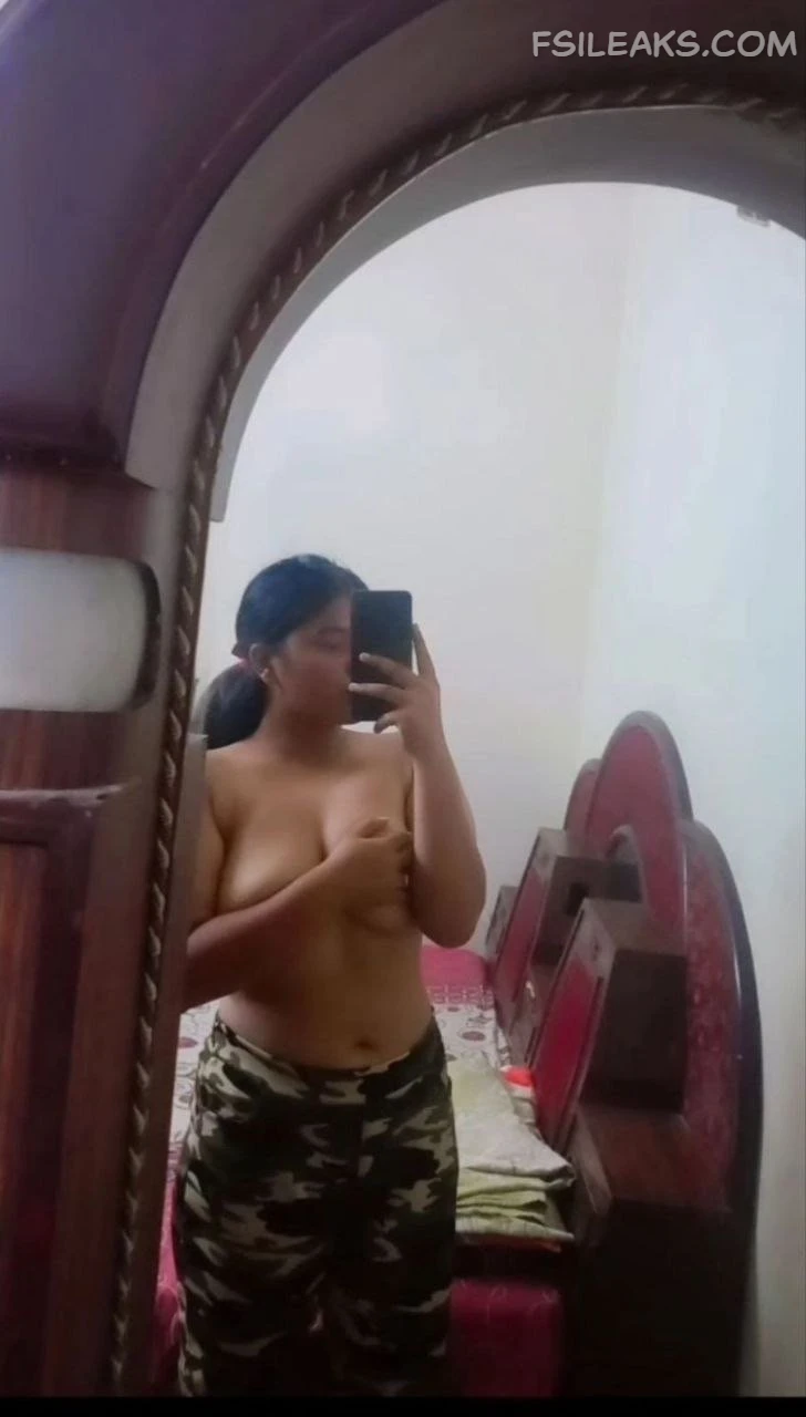 Busty Girl Showing Asshole Nude Show Photos - 20 Busty Girl Showing Asshole Nude Show Photos - 19