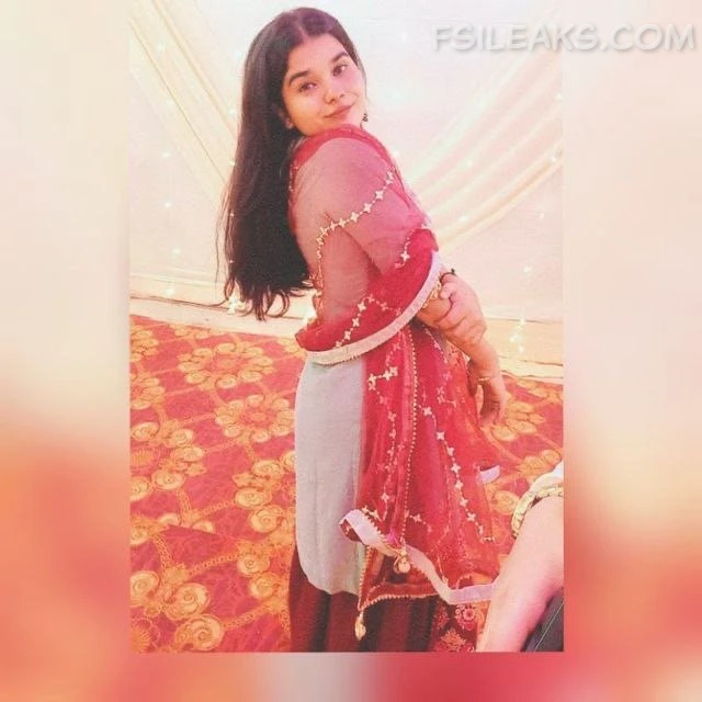 Busty Girl Showing Asshole Nude Show Photos - 12 Busty Girl Showing Asshole Nude Show Photos - 11