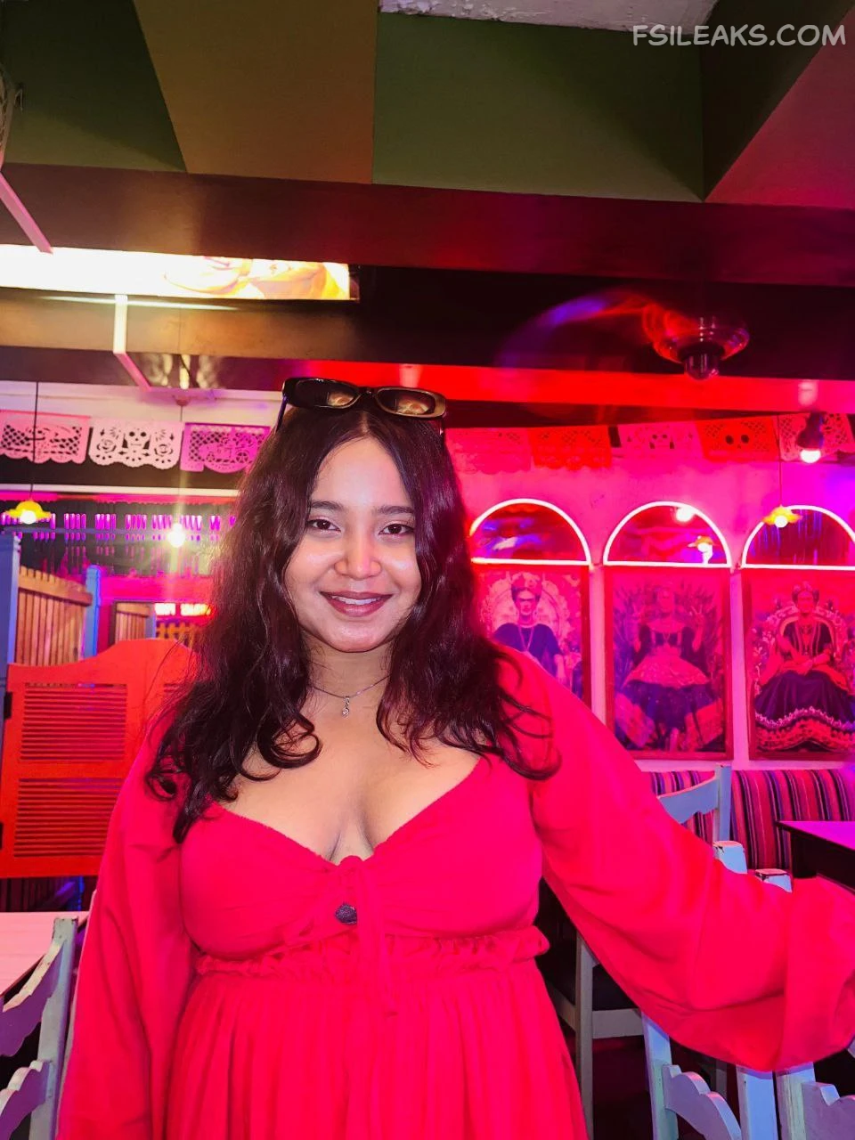 Busty Horny Wife Nude Show Photos - 21