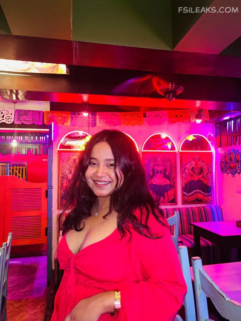 Busty Horny Wife Nude Show Photos - 11