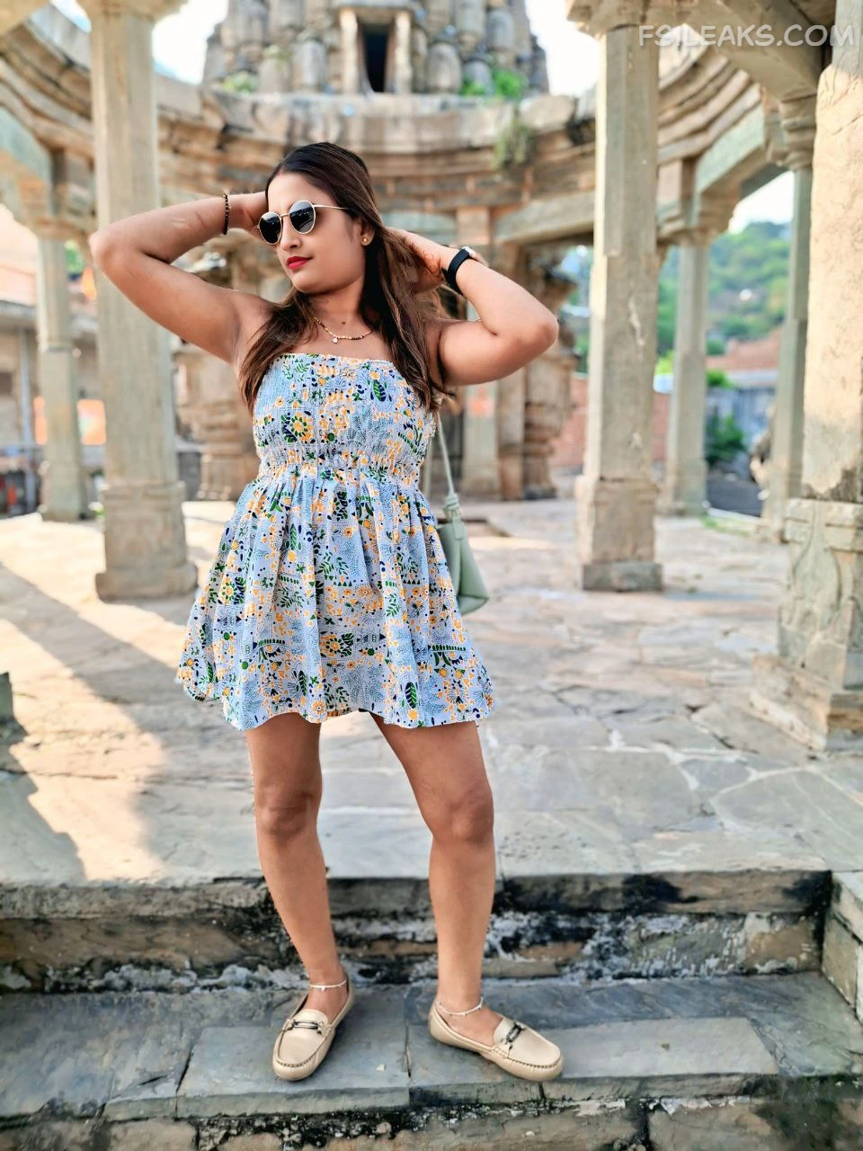 Cock Rich Wife Nude Show Photos - 8 Cock Rich Wife Nude Show Photos - 7